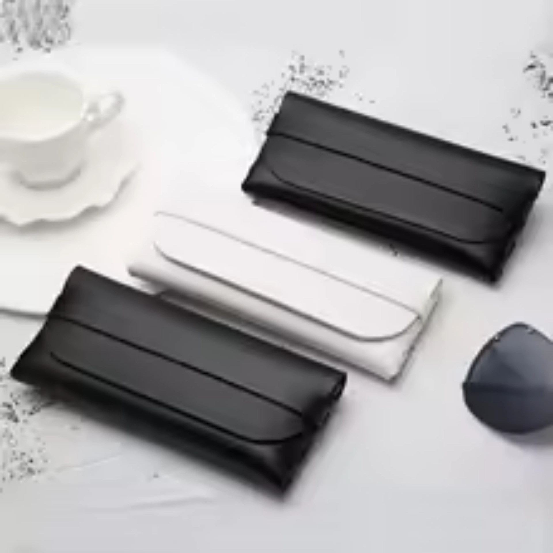 حقيبة نظارات أنيقة مصنوعة يدويًا من الجلد الصناعي PVC، حافظة نظارات جلدية محمولة لتخزين النظارات